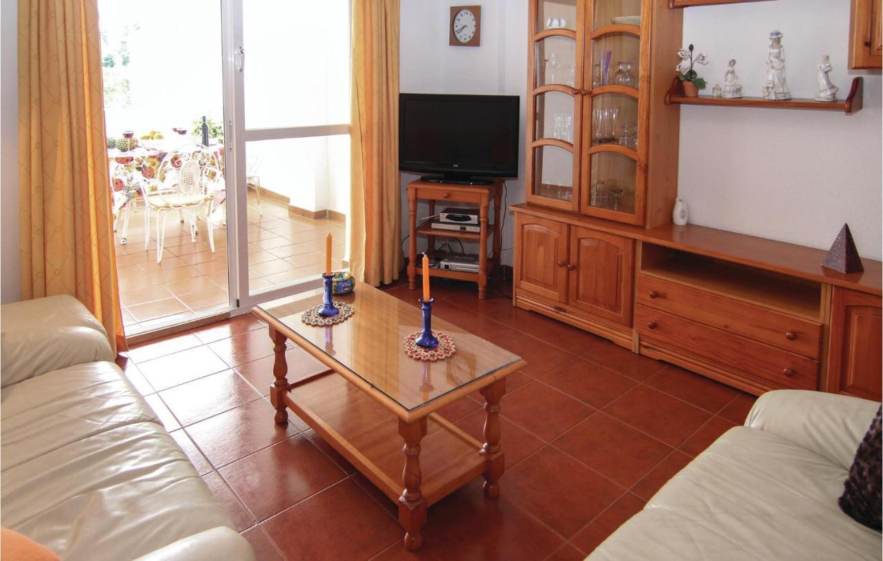 2 Bedroom Awesome In Apartment